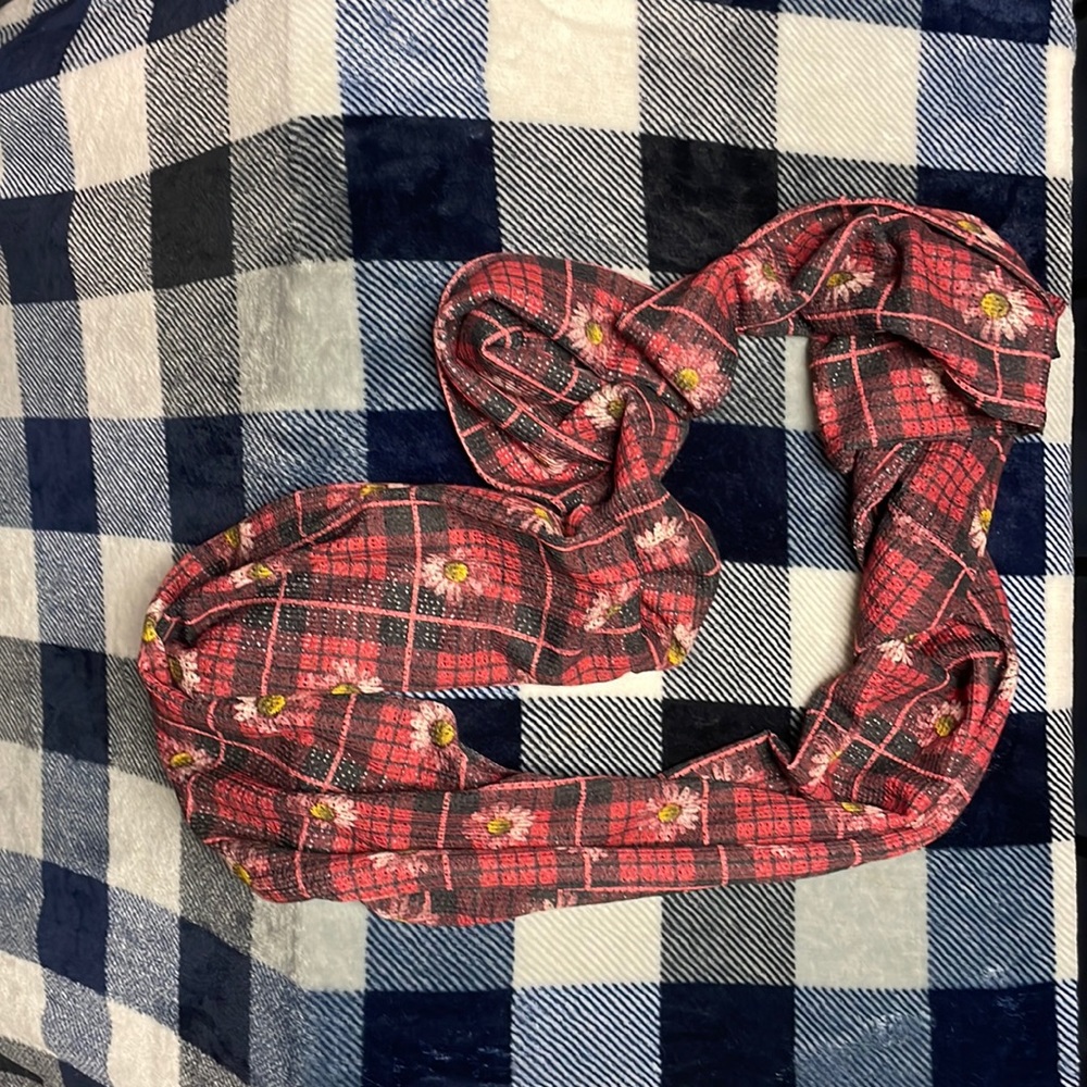 Flower scarf